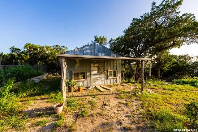 165 Trent Rd S Kerrville, TX 78028