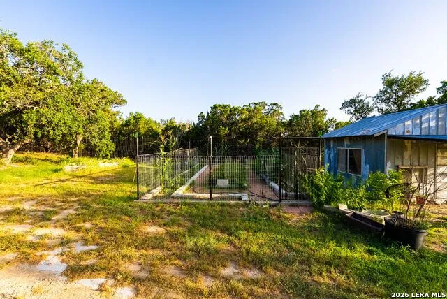 165 Trent Rd S Kerrville, TX 78028