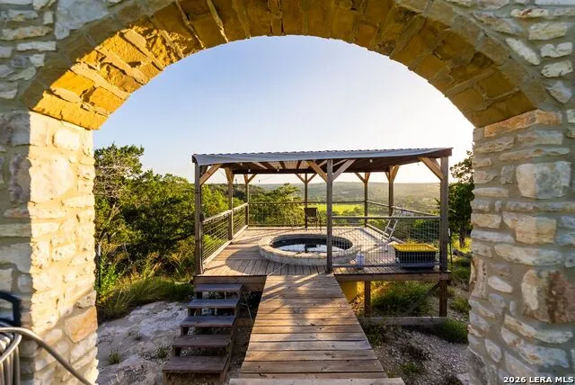165 Trent Rd S Kerrville, TX 78028
