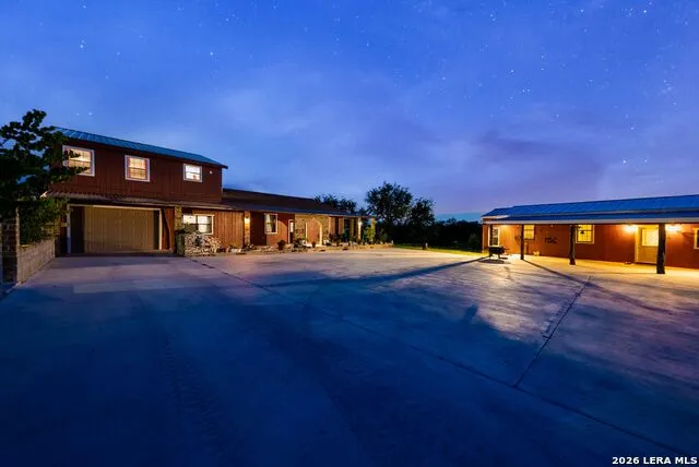 165 Trent Rd S Kerrville, TX 78028
