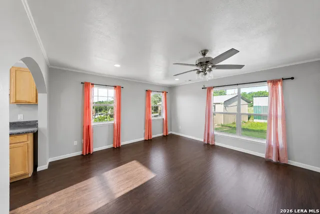 165 Trent Rd S Kerrville, TX 78028