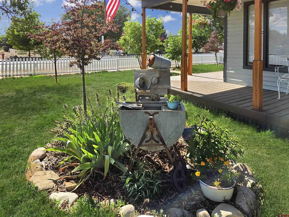 207 Main Street Mancos, CO 81328