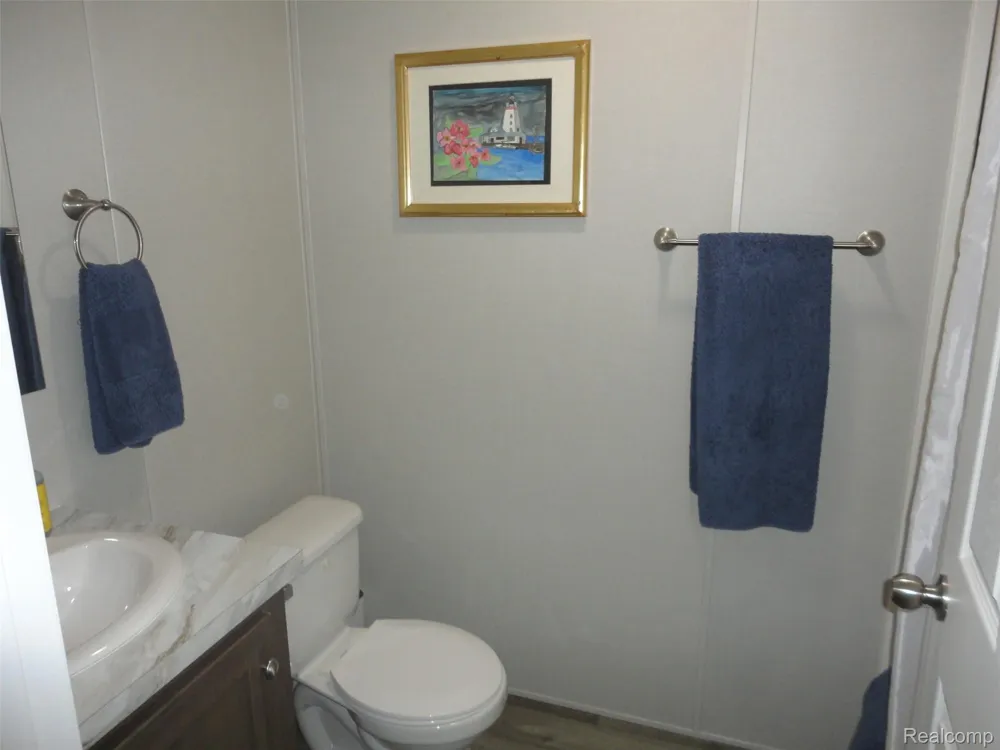21 Saint Andrews Bedford Township, MI 48182