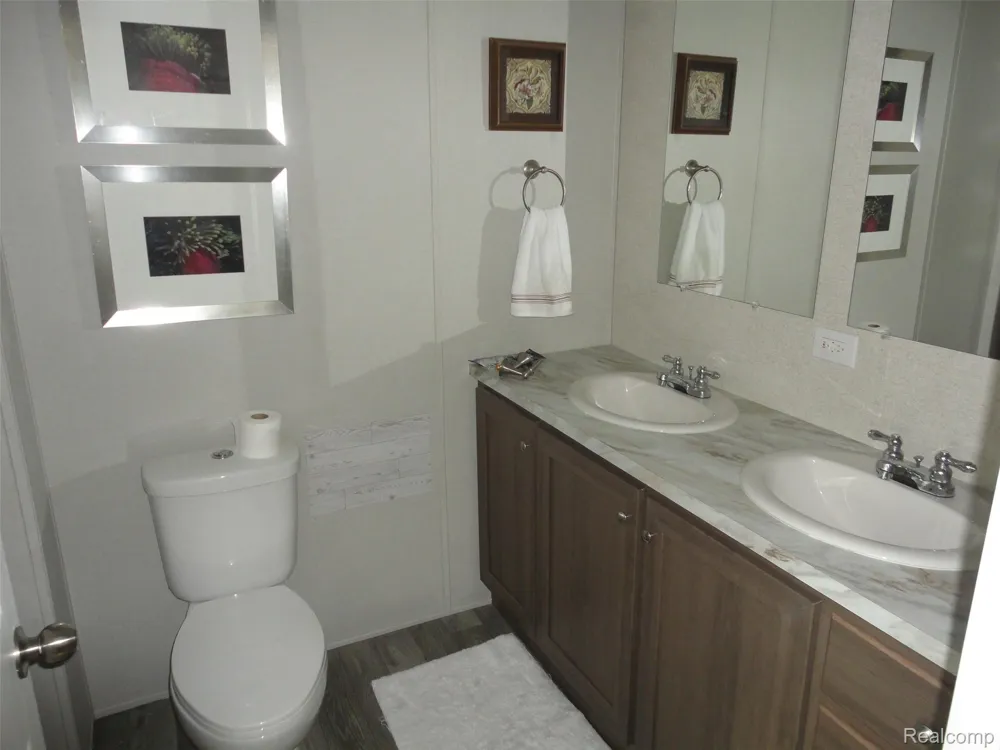 21 Saint Andrews Bedford Township, MI 48182