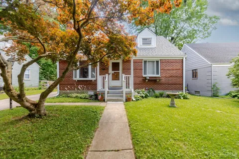 1424 Bowman Avenue
