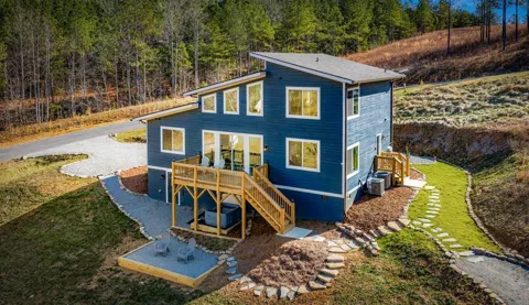 1958 Twisted Oak Road