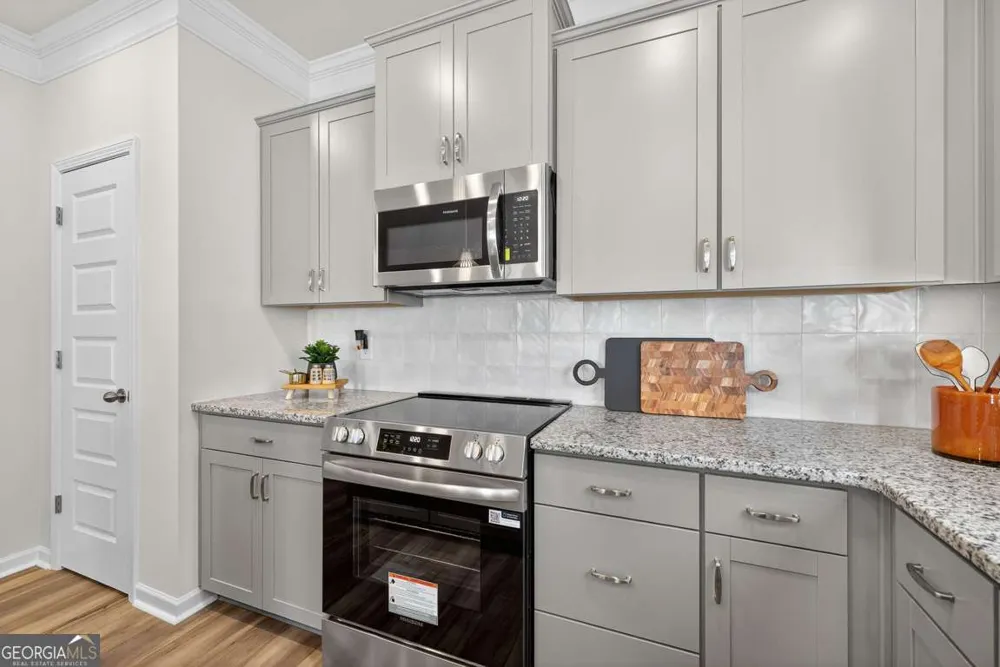 226 Shantz WAY Byron, GA 31008