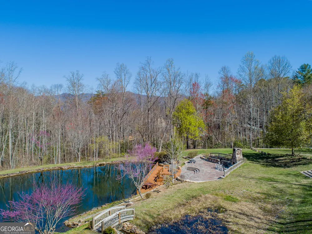 24 Cahill DR Andrews, NC 28901