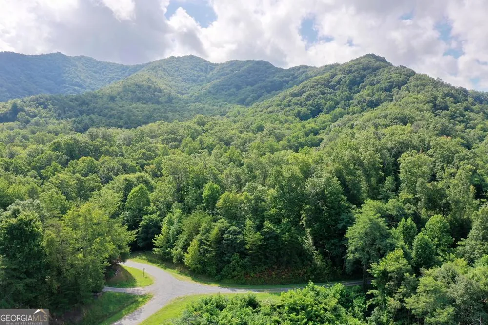 24 Cahill DR Andrews, NC 28901