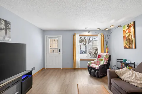 15749 Fjord Avenue