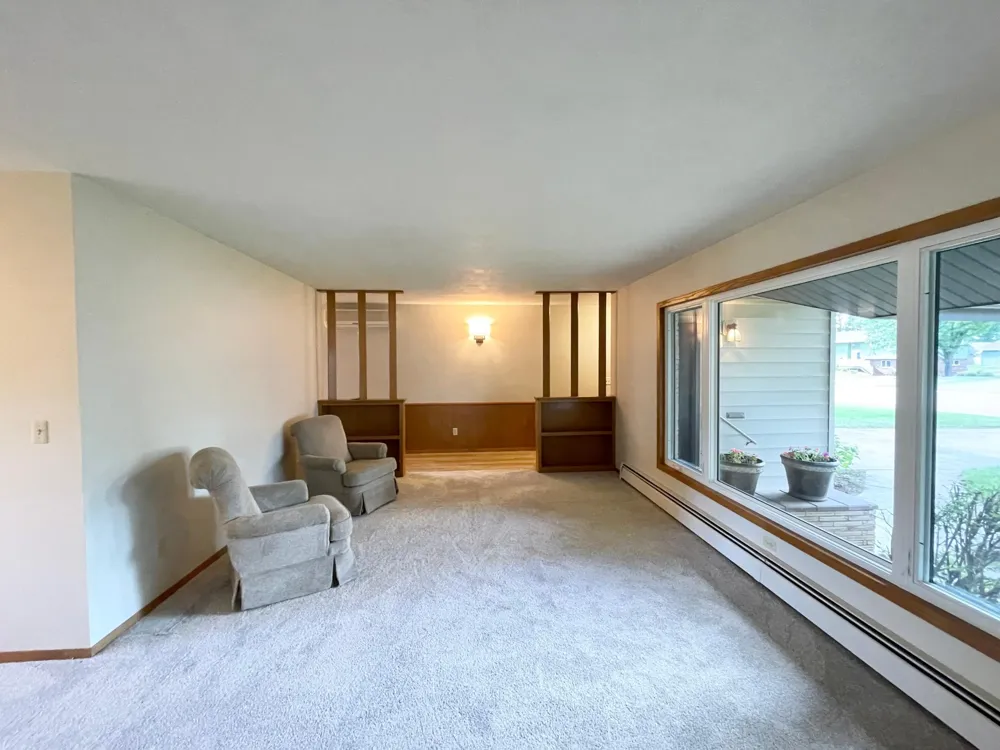 403 S Paffrath Avenue Springfield, MN 56087