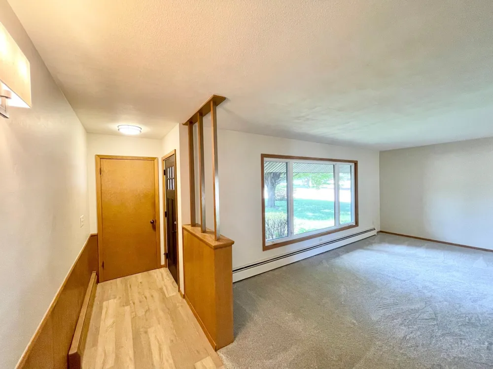 403 S Paffrath Avenue Springfield, MN 56087