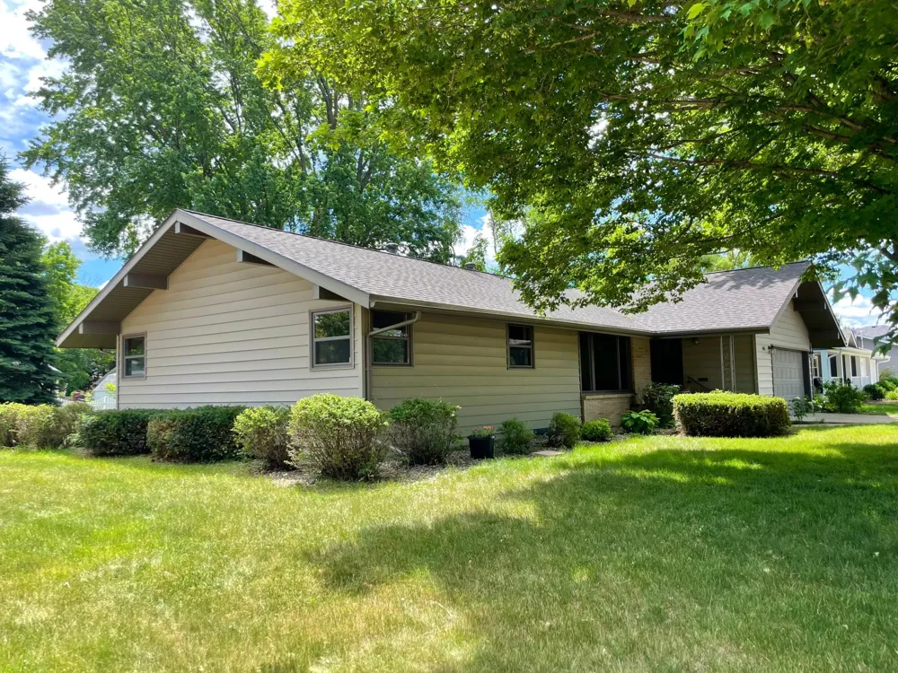403 S Paffrath Avenue Springfield, MN 56087