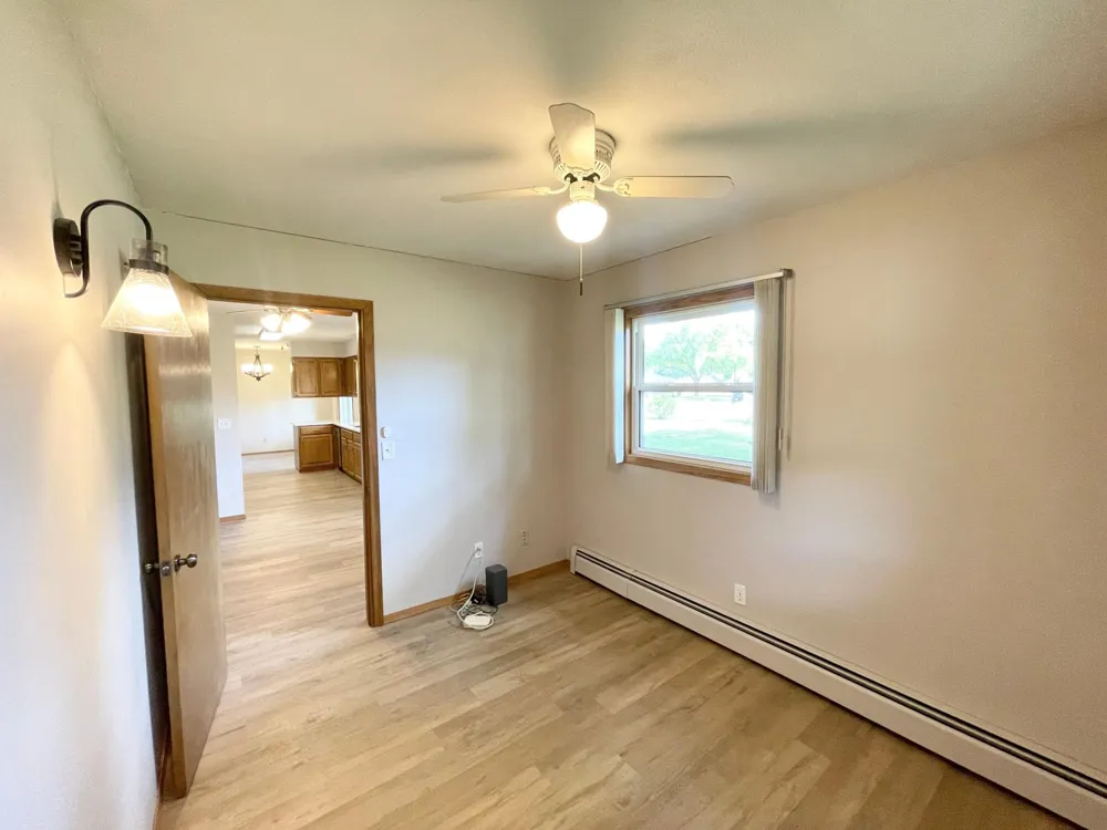 403 S Paffrath Avenue Springfield, MN 56087