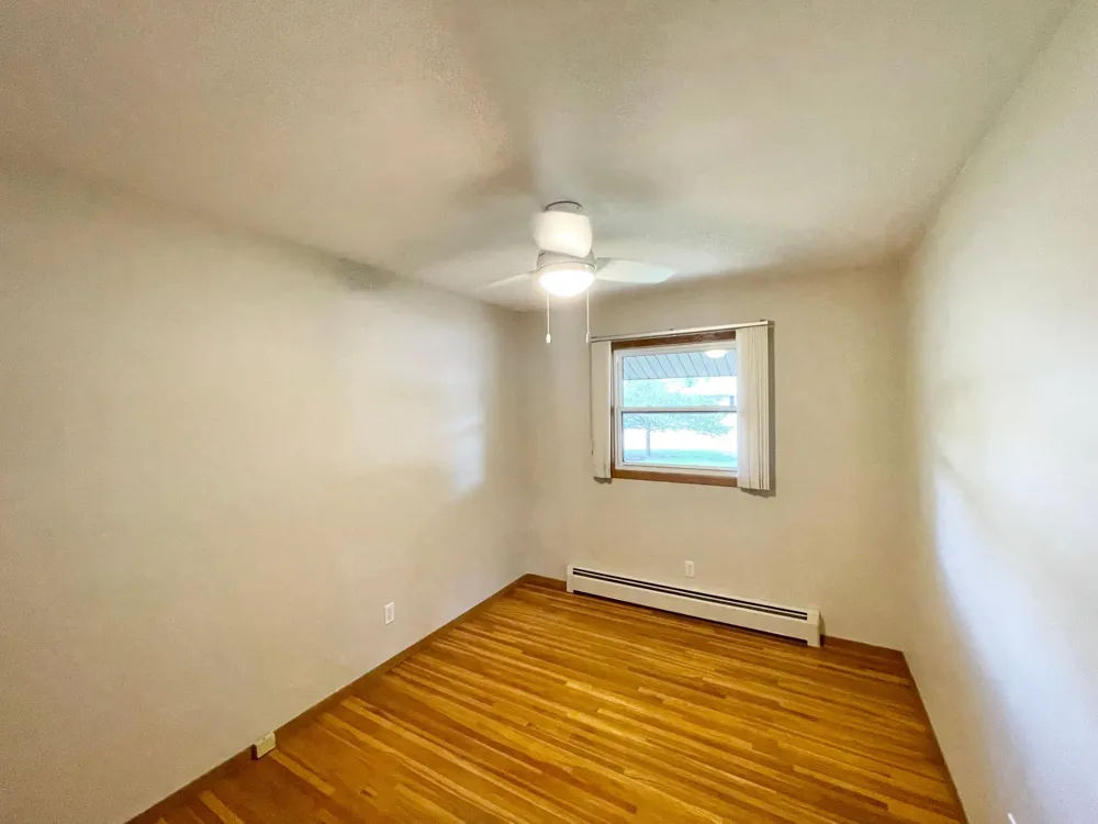 403 S Paffrath Avenue Springfield, MN 56087