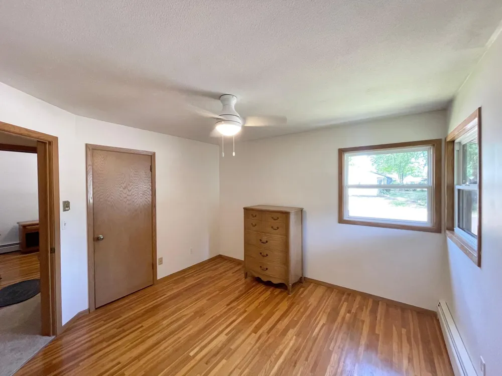 403 S Paffrath Avenue Springfield, MN 56087