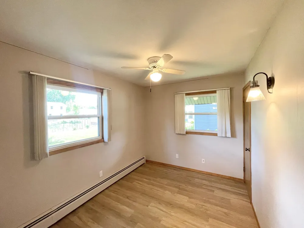 403 S Paffrath Avenue Springfield, MN 56087