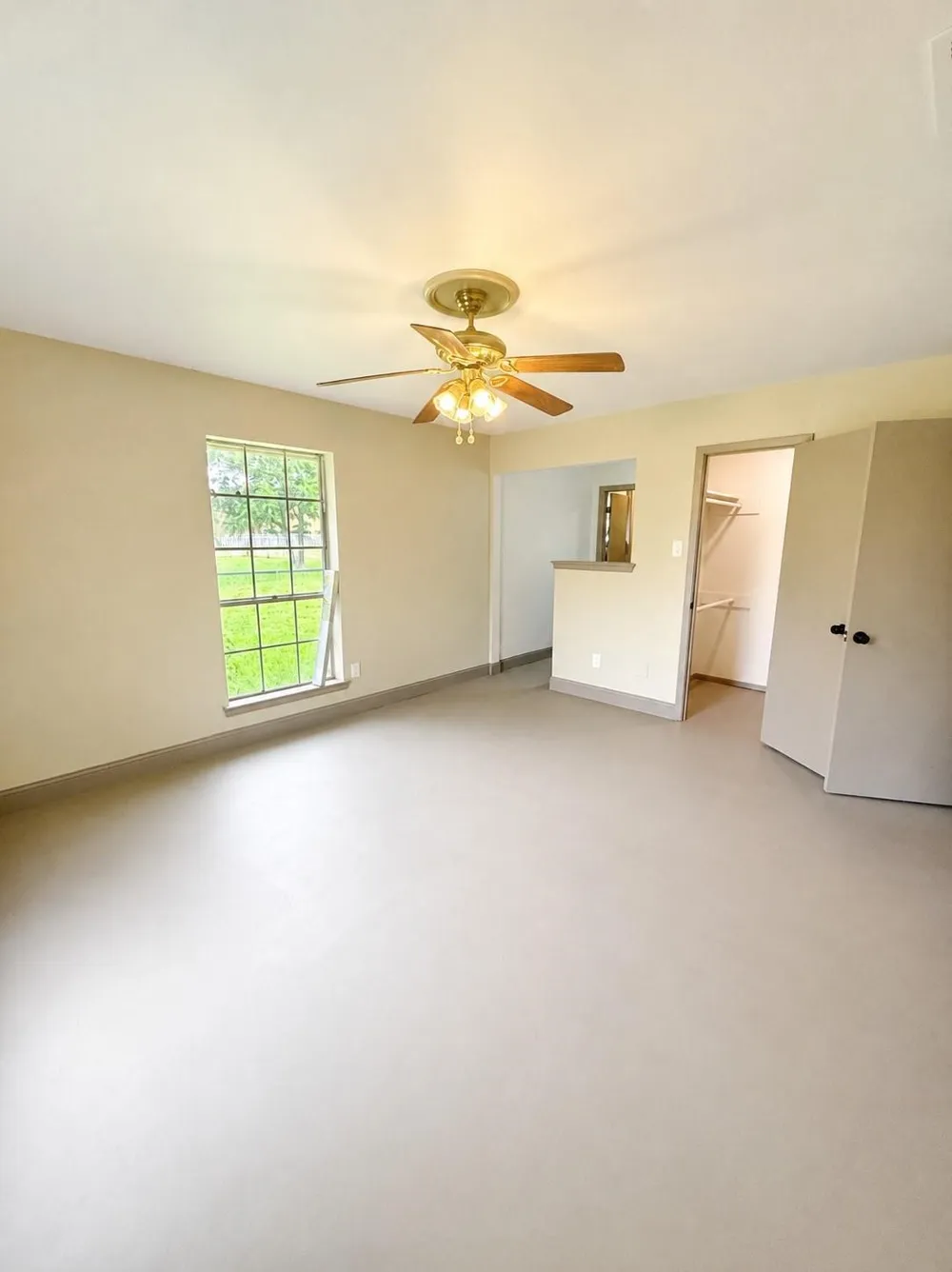 206 Main Street Edgewood, TX 75117