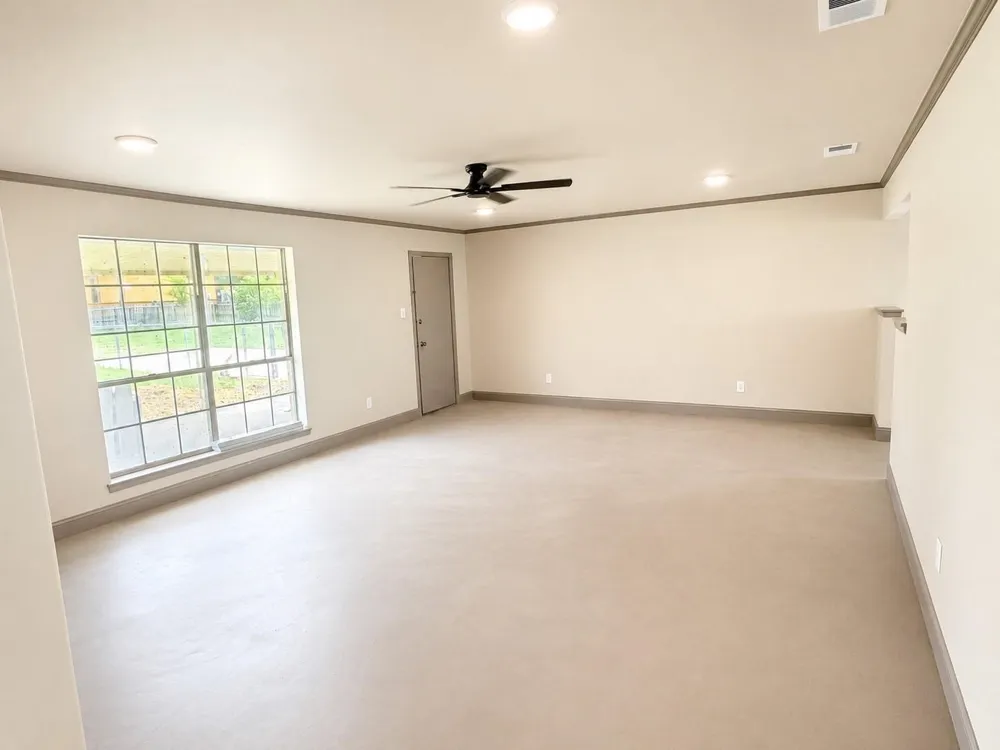 206 Main Street Edgewood, TX 75117