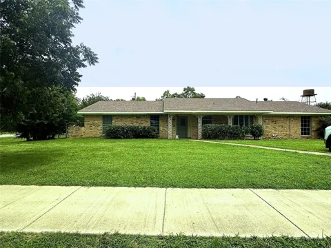 206 Main Street