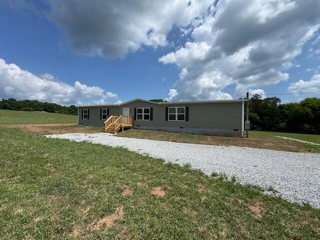 1690 Goodfield Road Decatur, TN 37322