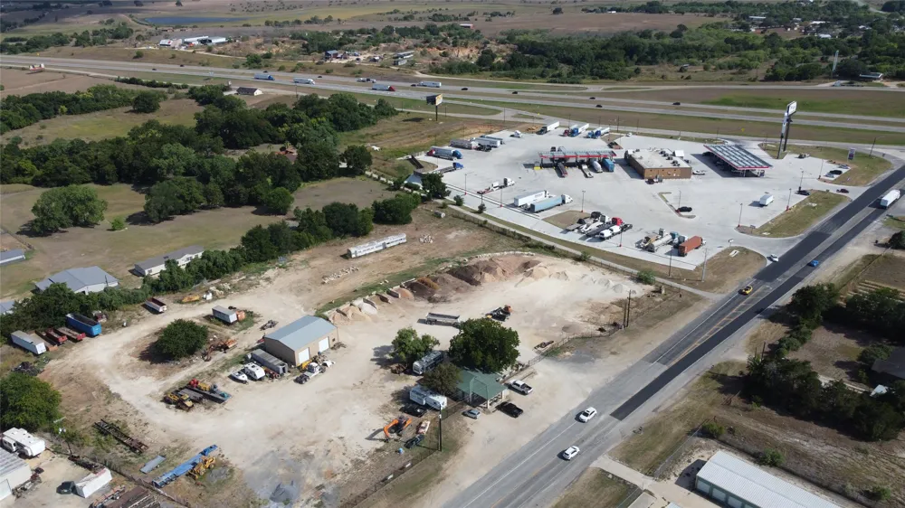 1951 South Magnolia Luling, TX 78648