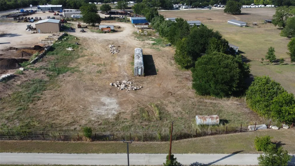 1951 South Magnolia Luling, TX 78648