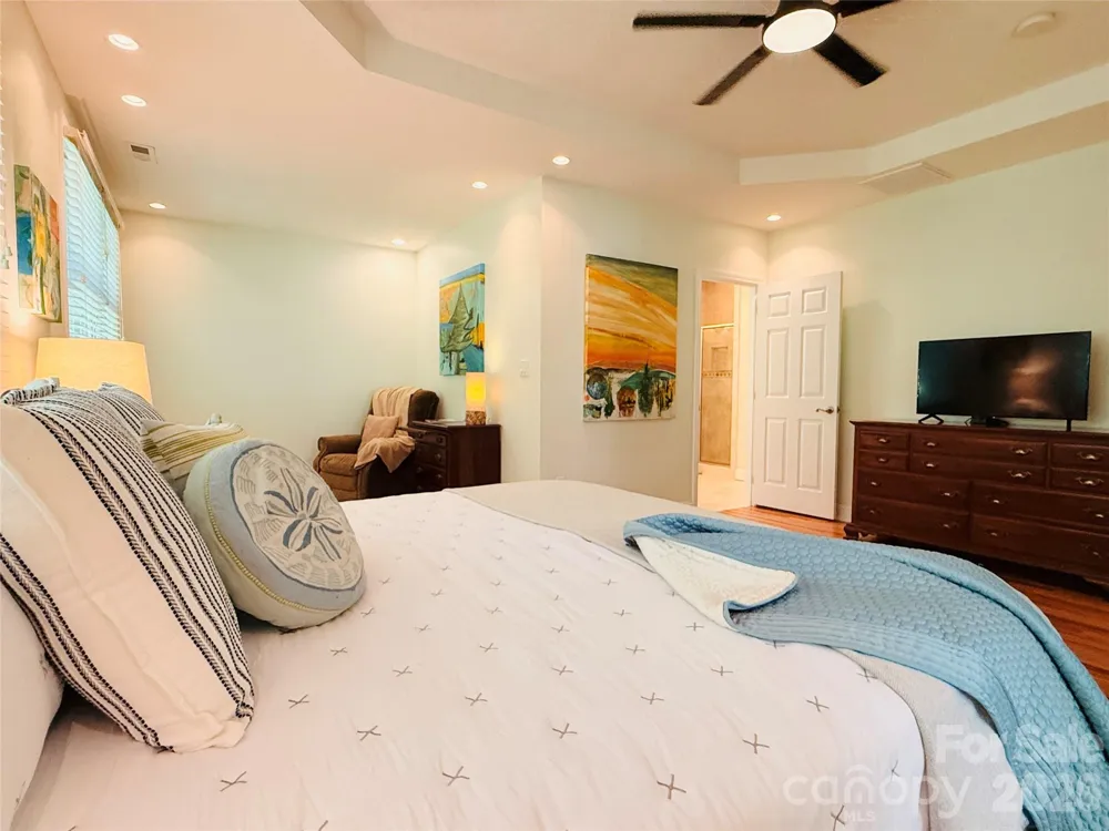 2 Birkdale Drive Weaverville, NC 28787