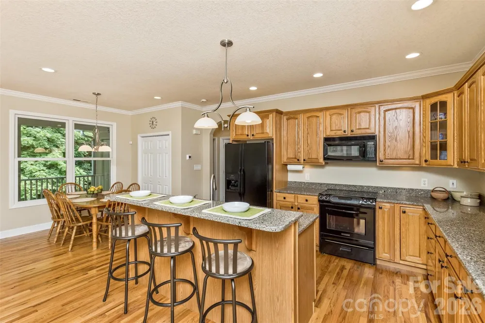2 Birkdale Drive Weaverville, NC 28787
