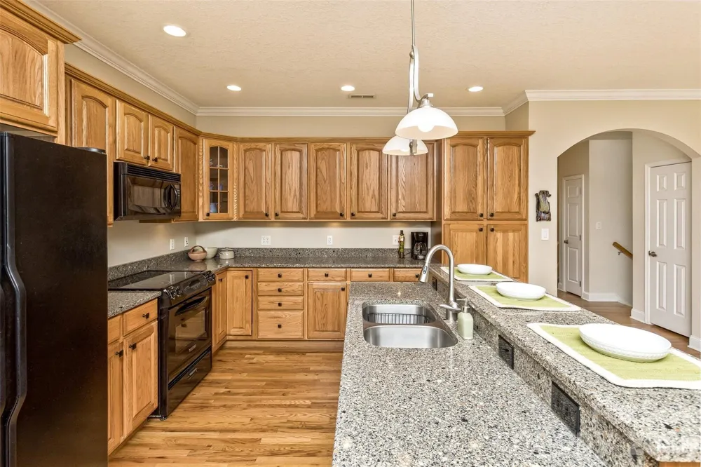 2 Birkdale Drive Weaverville, NC 28787