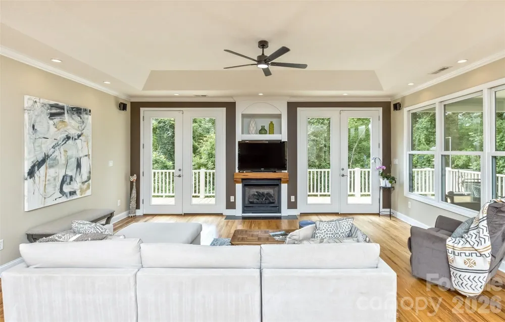2 Birkdale Drive Weaverville, NC 28787