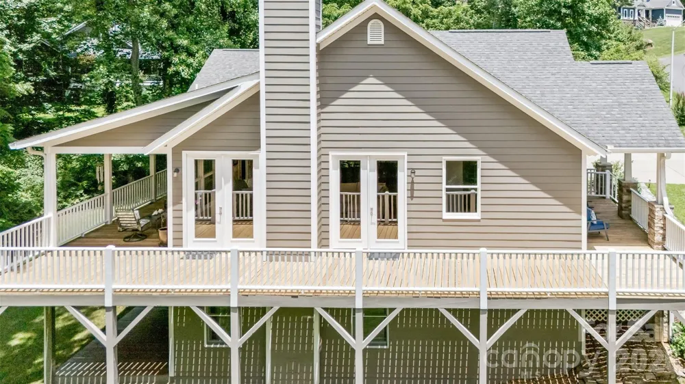 2 Birkdale Drive Weaverville, NC 28787