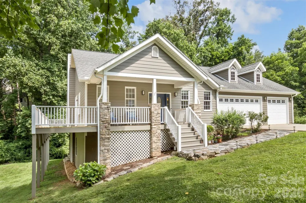 2 Birkdale Drive Weaverville, NC 28787