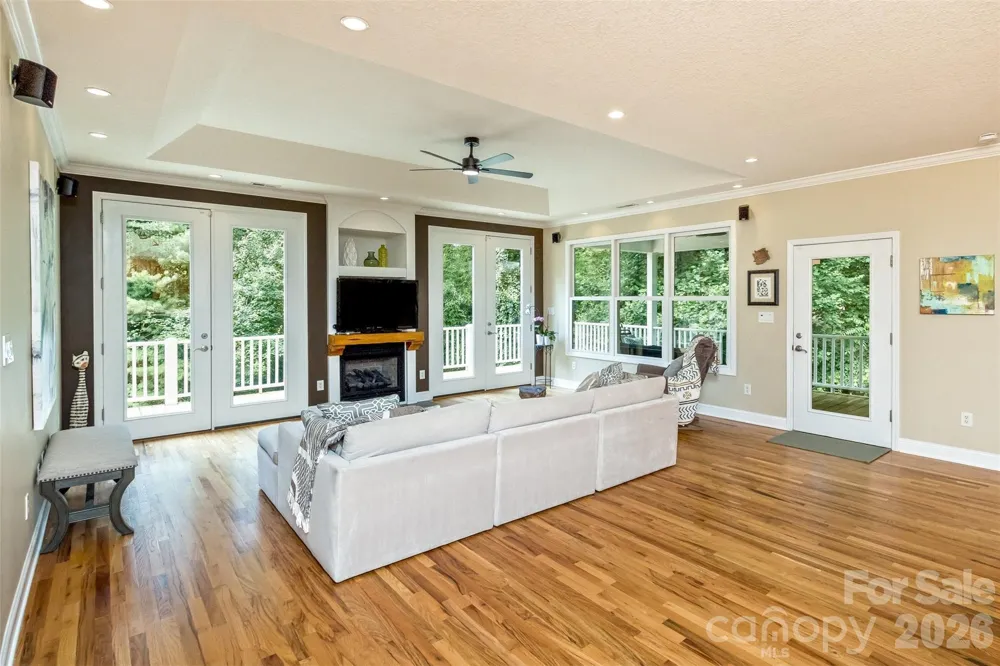 2 Birkdale Drive Weaverville, NC 28787