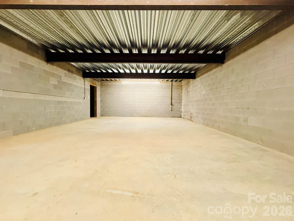 2 Birkdale Drive Weaverville, NC 28787