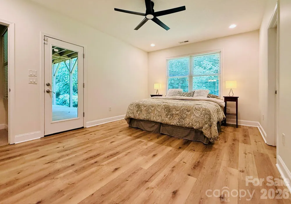 2 Birkdale Drive Weaverville, NC 28787