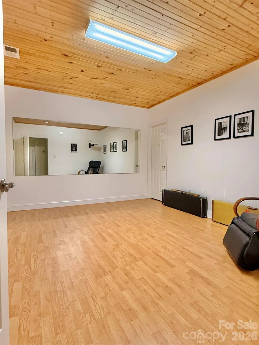 2 Birkdale Drive Weaverville, NC 28787