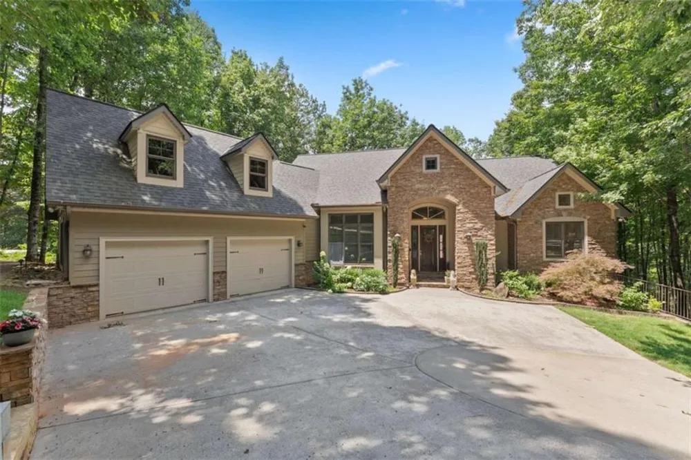 746 Plum Lane Clarkesville, GA 30523