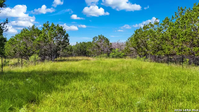 378 Medina Dr Bandera, TX 78003
