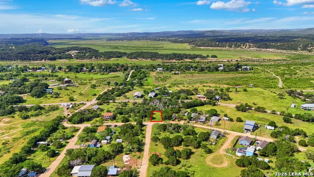 378 Medina Dr Bandera, TX 78003