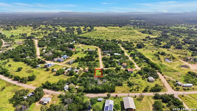 378 Medina Dr Bandera, TX 78003