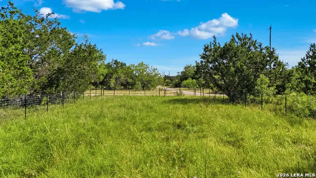 378 Medina Dr Bandera, TX 78003
