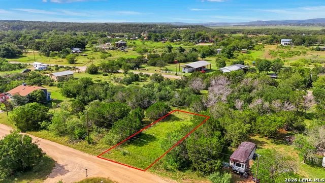 378 Medina Dr Bandera, TX 78003