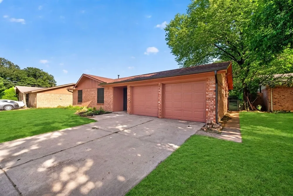 3856 Brambleton Place Forest Hill, TX 76119