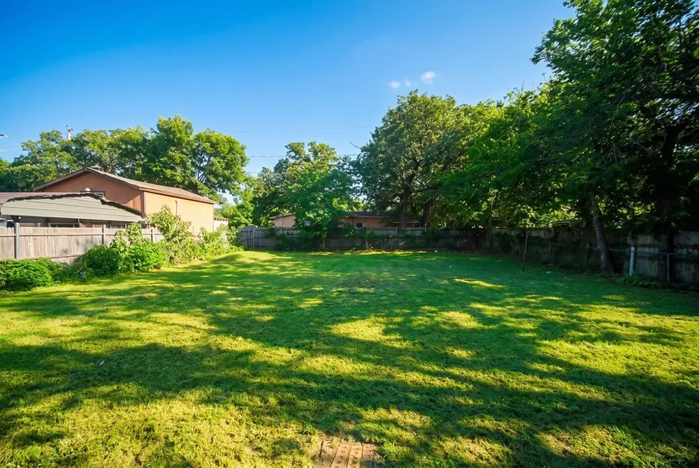 3856 Brambleton Place Forest Hill, TX 76119