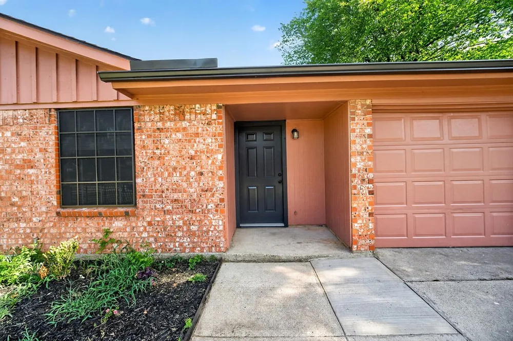 3856 Brambleton Place Forest Hill, TX 76119