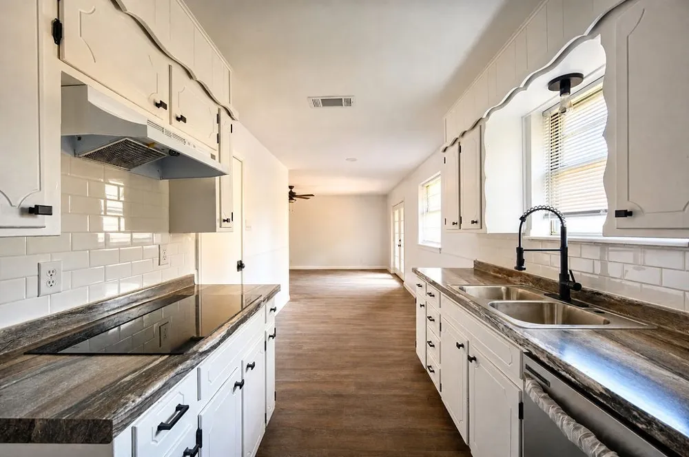 3856 Brambleton Place Forest Hill, TX 76119