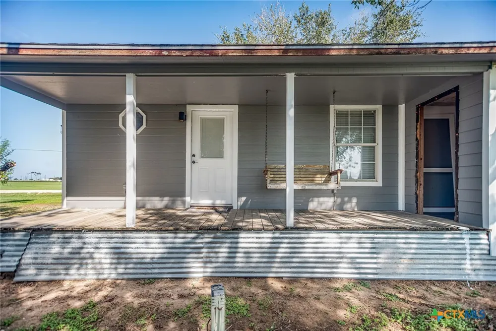 21 Mollnar Drive Palacios, TX 77465