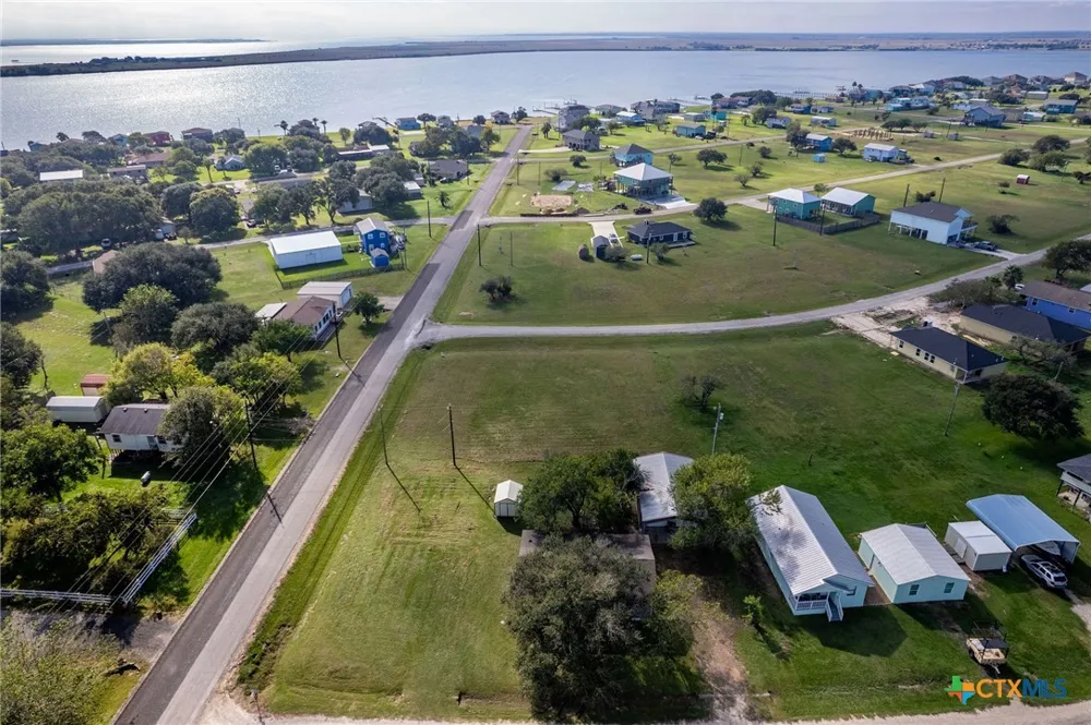 21 Mollnar Drive Palacios, TX 77465