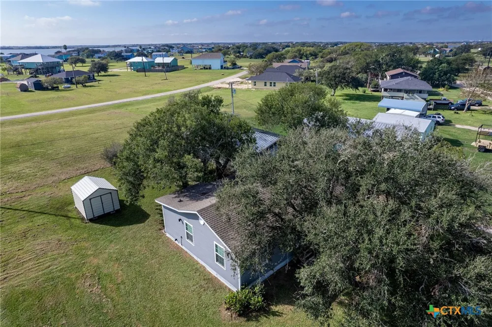 21 Mollnar Drive Palacios, TX 77465